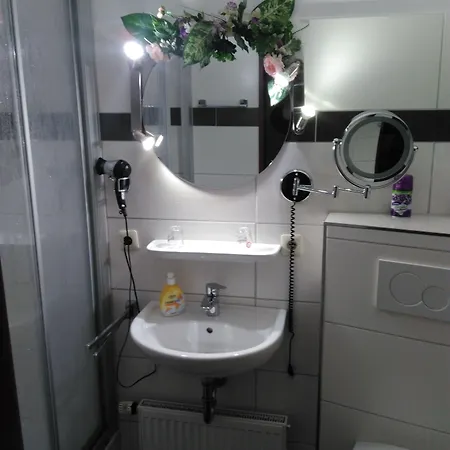Alte Kornbrennerei Gbr Hotel 4*